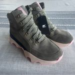Sorel NWT Kinetic Impact Conquest Waterproof Sneaker Boot Green Pink Size 8.5 Photo 3