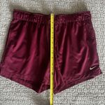 Nike  Women's Medium Maroon Running Shorts Elastic Waist Band Athletic‎ Pockets Photo 6