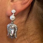 Oscar de la Renta NWOT Oscsr de la renta Elegant Silver and Pearl Drop Earrings Photo 1
