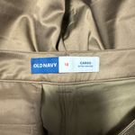Old Navy Women's Tan Cargo Pants Photo 2