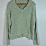 American Eagle  Green V-neck Sweater Photo 0