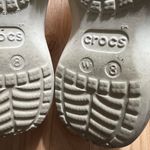 Crocs Snakeskin Sandals Pink and White Size 8 Sleek & Stylish Comfort Photo 8