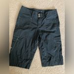 Arcteryx Y2K Low Rise Cargo Shorts Size 8 Dark Gray Photo 4