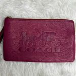 Coach  Corner Zip Wristlet With Horse And Carriage Photo 0