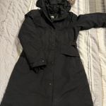 The North Face Waterproof 550-fill Down Parka size Medium Photo 2