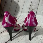 Carlos Santana  heels Photo 4