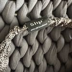 slip Silk Headband Black Photo 3