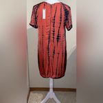 Oliviaceous NWT Women’s Tie Dye Salmon/Navy Shift Dress Boho Swing Size Medium Orange Photo 1