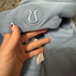 Lululemon  Top Photo 2