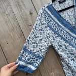 Blue & white floral overlap top by blue b collection size small‎ Photo 2