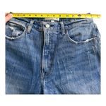Abercrombie & Fitch  High Rise Mom Jeans in a medium wash Size 28 (6) Photo 4