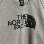 The North Face Top Women XL Gray Graphic Collection Sweatshirt Short Sleeve Gym Photo 5