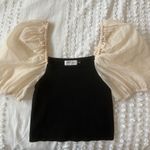 Vestique  Puff Sleeve Top Photo 0