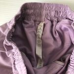 Lululemon  Hotty Hot Short 4" Lilac Quartz, 4 Photo 3