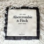 Abercrombie & Fitch 🔃 Women’s White Puffer Jacket Photo 8
