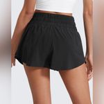 CRZ Yoga  Athletic Shorts Black Large NWT Photo 2
