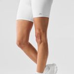 Alo Yoga 7" High-Waist Biker Short White Major Moves XS NWT Authentic Photo 2