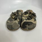 blowfish  camouflage canvas mules size 8 Photo 1