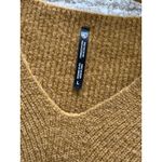 Kuhl  Merino Wool Blend Long Sleeve Sweater Size Large Photo 2