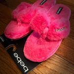 Bebe  NWT FUCHSIA rhinestone logo memory foam fur fuzzy flip flops/slippers 8 Photo 0