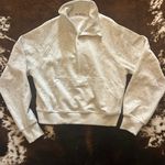 Zipup Workout Pullover Photo 0