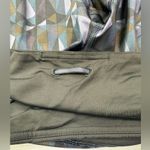 Lululemon full length leggings size 4 geometric print with pockets Photo 3