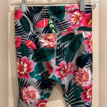 Old Navy Size Small High Rise 7/8 Length Floral Mesh Trim Compression Sporty Photo 5