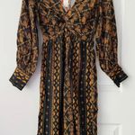 Farm Rio Printed V-Neck Tie Front Midi Dress, Size S Photo 4