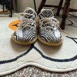 Adidas Black and White Yeezy Boost 350 V2 Photo 4