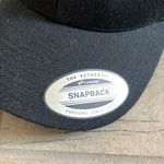 Mantis black snap back hat Photo 2