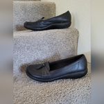 Clarks Womens Leather Loafers Size 10 Photo 11