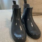 Hunter  • CHELSEA Refined Quilted Gloss Boots Slate Grey $185 size 5 Photo 1