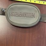 Steve Madden NWOT  green Belt bag  Photo 1
