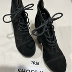 Kimchi Blue Woman’s  Black Suede Lace Up Platform Block Heel Ankle Boots 7 Photo 0