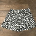 Escapada NWT Evereve  Printed Pull On Shorts Sz M Photo 2