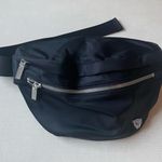 Lululemon  City Adventurer Belt Bag 2.5L - Black Photo 0