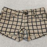 Guess Women's  Plaid Checker Grid Tan & Black Shorts Size 24 GUC #6120 Photo 1