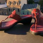 Vintage Rockport pink sandals 6.5 thong wedge leather embossed detail Y2K party Photo 0