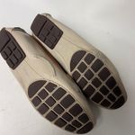 Women’s Moccasin Shoes Tan Size 9 Photo 4