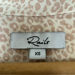 Rails  Maui White‎ Mini Cheetah Top Silk Short Sleeve Button Down Shirt Size XS Photo 2