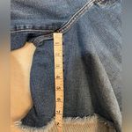 EXPRESS Curvy Bermuda High Rise Distressed Med Wash Cut Off Jean Shorts Size 8 Photo 7