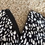 Ann Taylor A-Line Skirt Size 6 Black White Abstract Design Career Silky B8 Photo 2