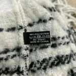 Black and white plaid fuzzy infinite scarf Photo 3