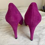 Vince Camuto  Zella Fuschia Purple Suede Platform Pumps Heels Size 6 Photo 3