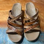 Skechers NWT Cali Beverlee Tan Embroidered Slide-On Wedge Sandals size 7.5 Photo 4
