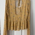 Sky And Sparrow Yellow Floral Open Back Babydoll Top Photo 2