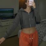 Pretty Little Thing crop zip up Photo 4