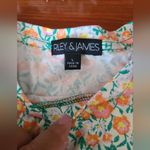 Riley & James  Floral Top w/ matching hair accessory Size Large Photo 4