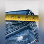 Abercrombie & Fitch  the boyfriend short Mid rise distressed blue Curve Love 33 Photo 4