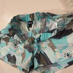 Patagonia  Barley Baggies Print Shorts Womens Medium Blue Hibiscus FieldTurquoise Photo 5